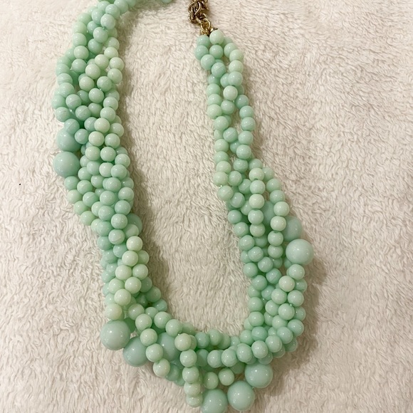 Sea foam green necklace - Picture 1 of 1